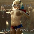 Girls Cresco, looking